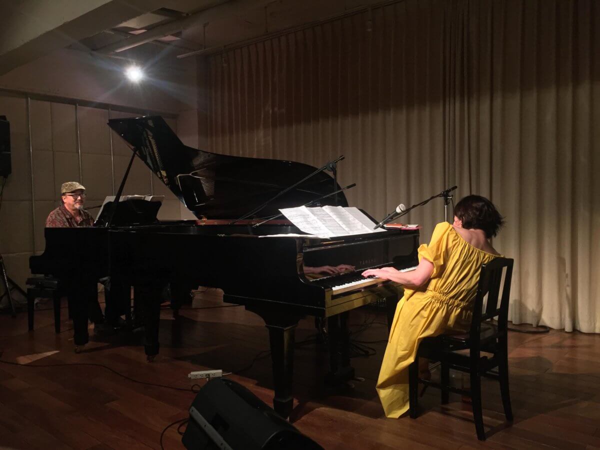 THE TWIN PIANOS